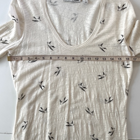 Country Road Top Tee Women’s Sz S White Black Bird Print Linen Blend Long Sleeve - Picture 5 of 10